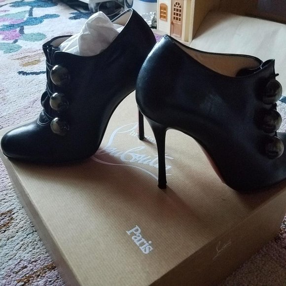 Christian Louboutin booties - Picture 3 of 7
